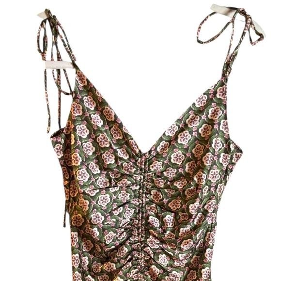 BISHOP & YOUNG Adria Ruched Front
Dress in Clover Print Sz S - Picture 5 of 8